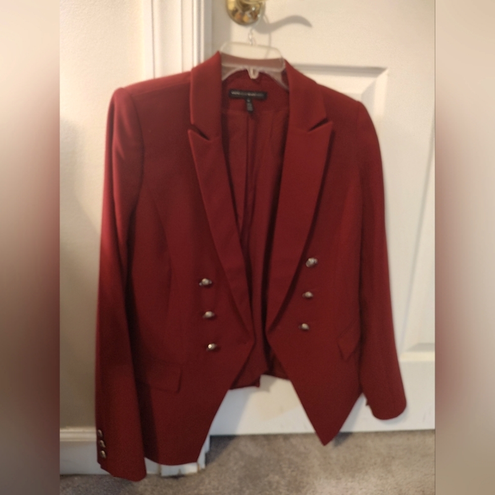 Sz 10 WHBM maroon blazer, fully lined, great condition